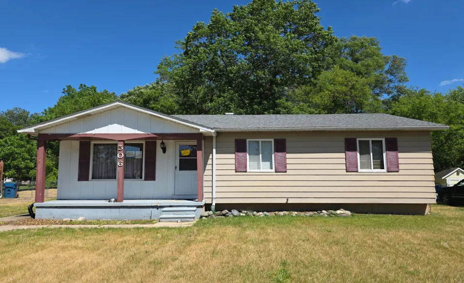 506 Ash St Holly, MI 48442, Oakland County