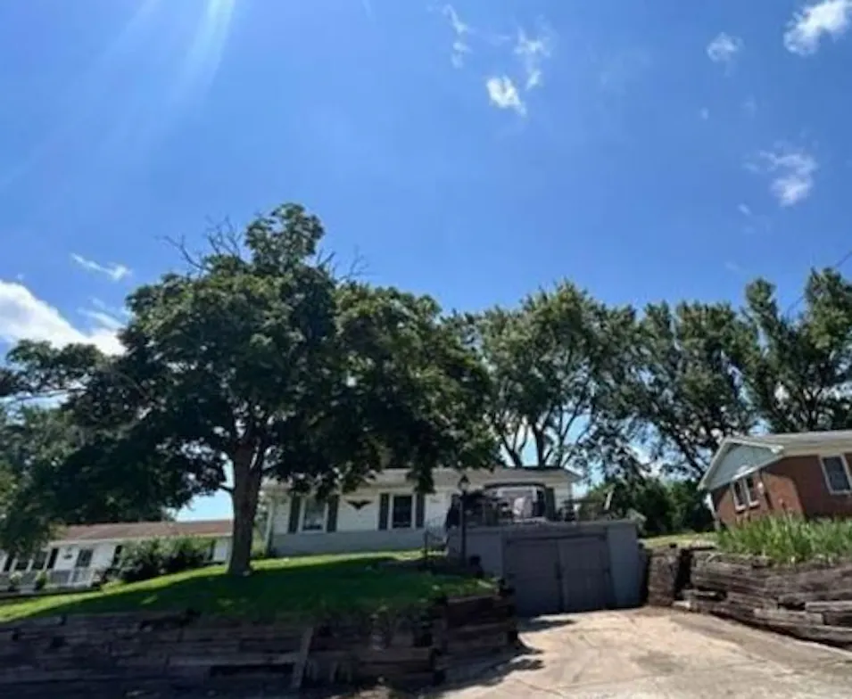1114 Jefferson Rd Boonville, MO 65233, Cooper County
