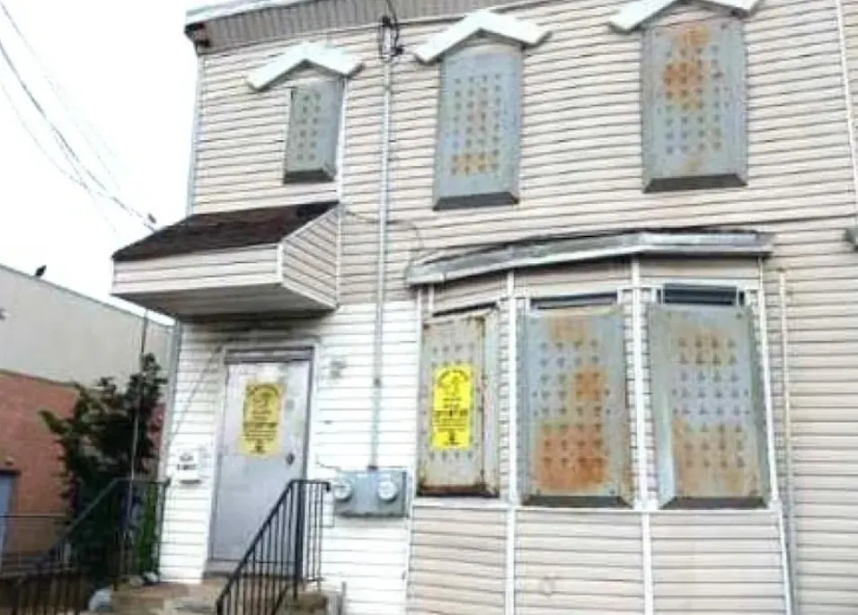 648 S 11th St Newark, NJ 07103, Essex County