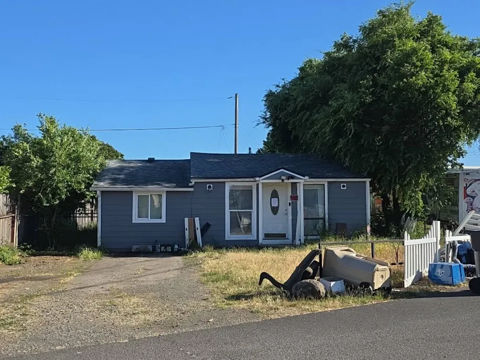 290 Center St Lebanon, OR 97355, Linn County