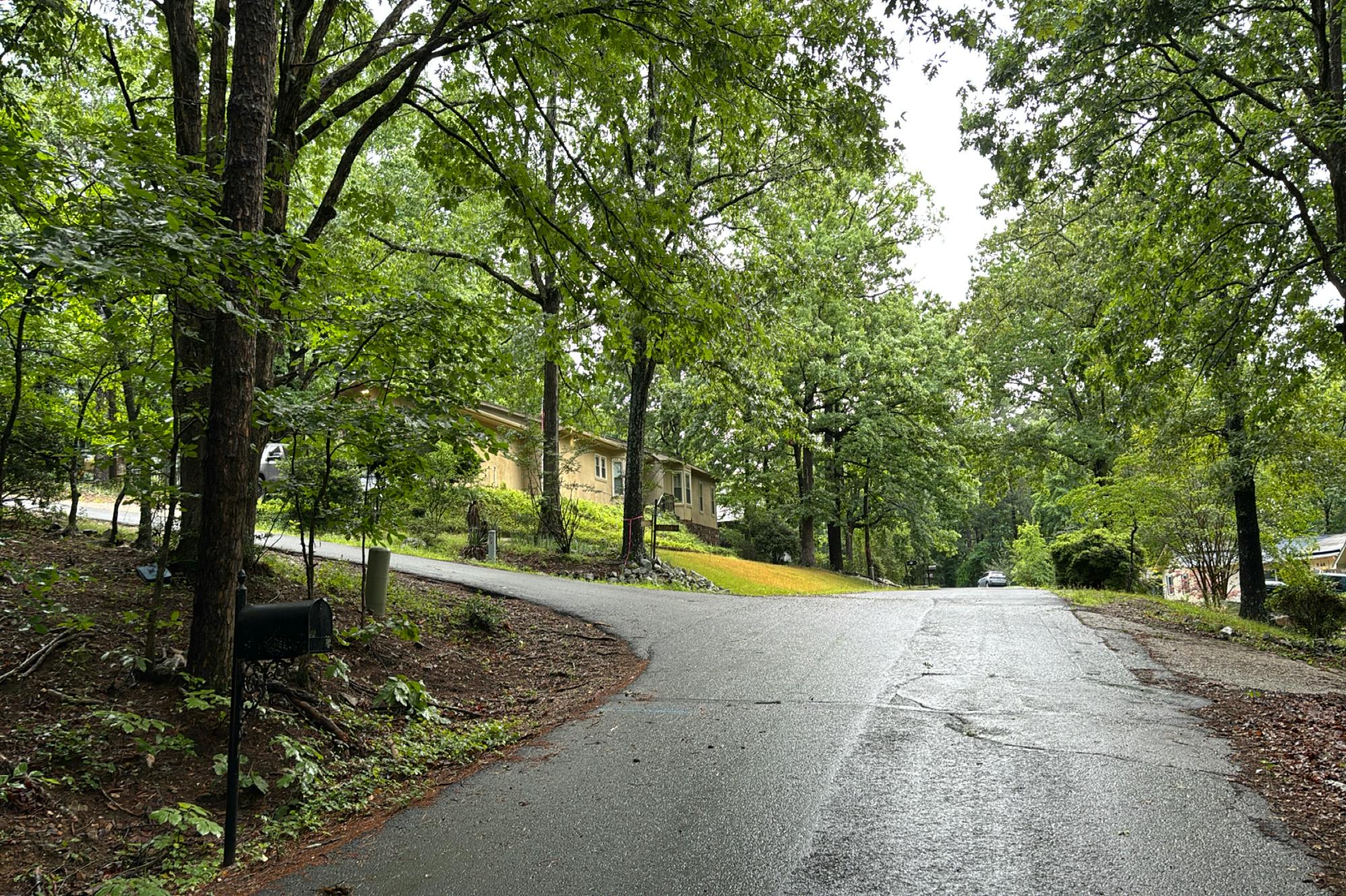 Malaga Cir, Hot Springs Village, AR 71909