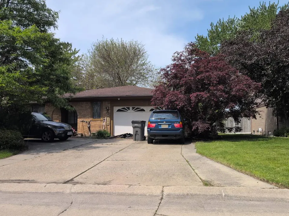 39409 Garony Dr Clinton Township, MI 48038, Macomb County