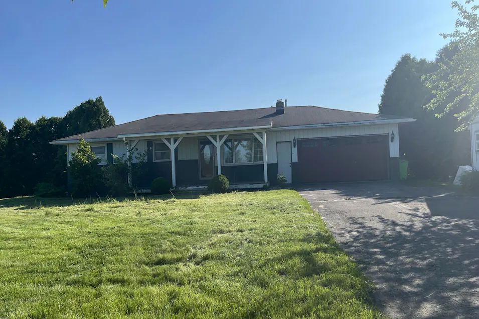 9025 Hoffman Rd Maybee, MI 48159, Monroe County