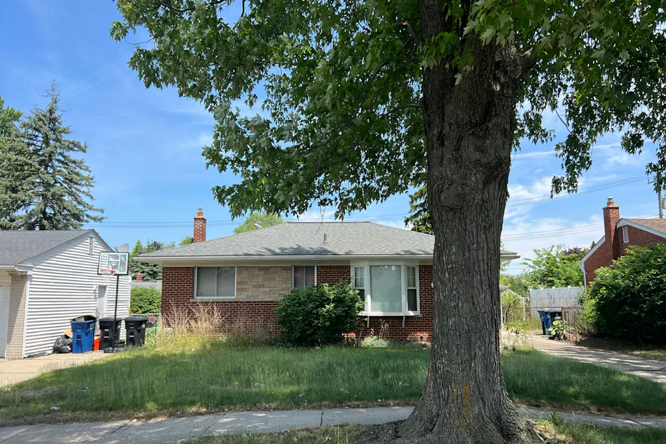 33724 Warren Rd Westland, MI 48185, Wayne County