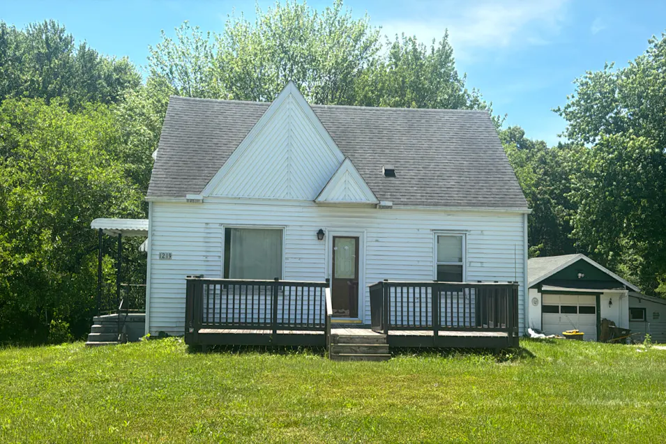 1219 Steubenville Road Southeast Carrollton, OH 44615, Carroll County