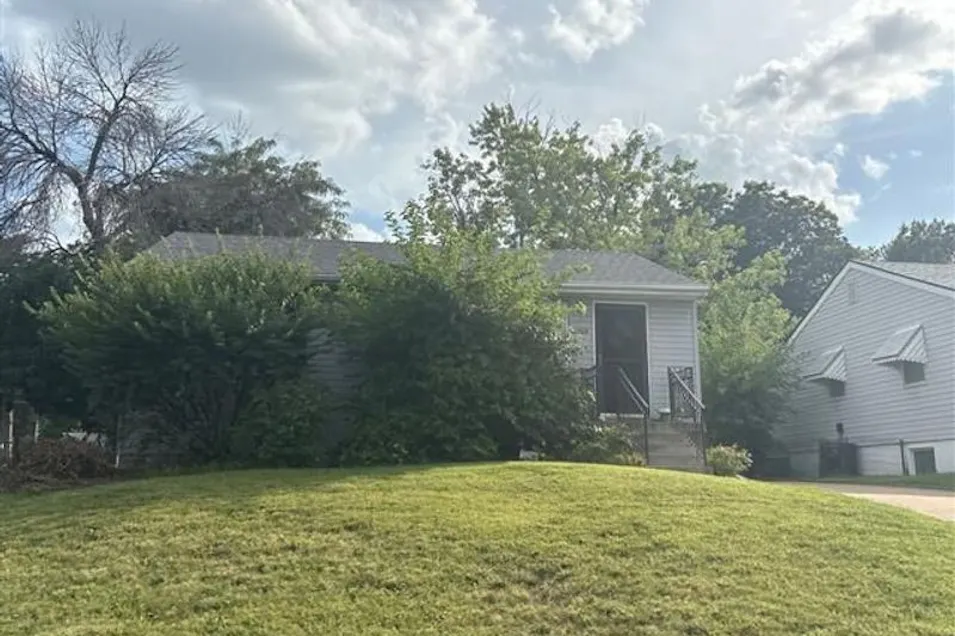 3708 Courtois St Saint Louis, MO 63123, St Louis City County