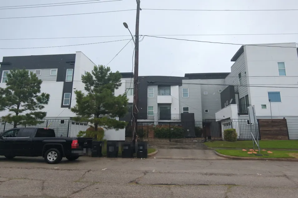 2011 Eagle St Houston, TX 77004, Harris County