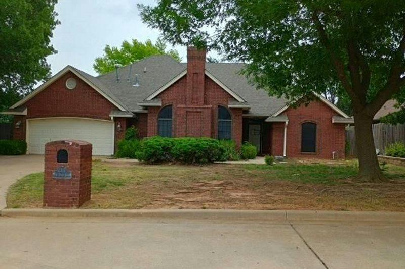 36th St, Lawton, OK 73507