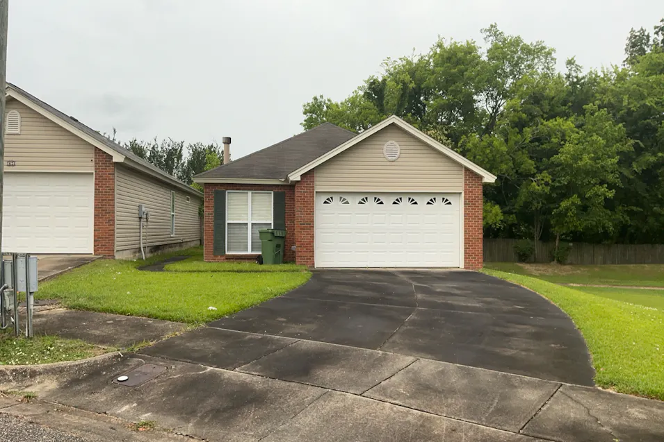 1618 Young Pointe Blvd Montgomery, AL 36106, Montgomery County