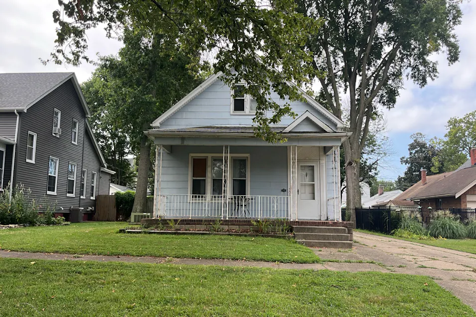706 Hillyer St Pekin, IL 61554, Tazewell County