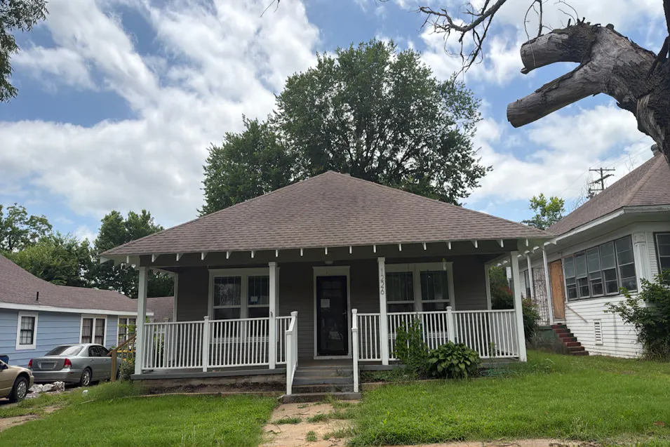 1226 W Woodard St Denison, TX 75020, Grayson County