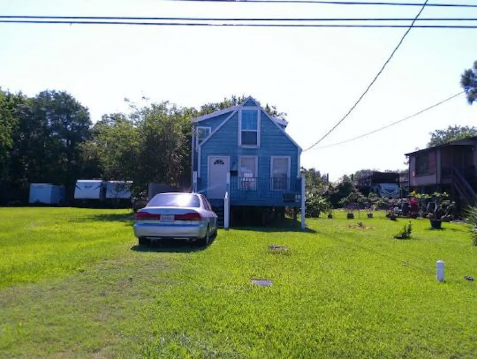 237 7th St San Leon, TX 77539, Galveston County