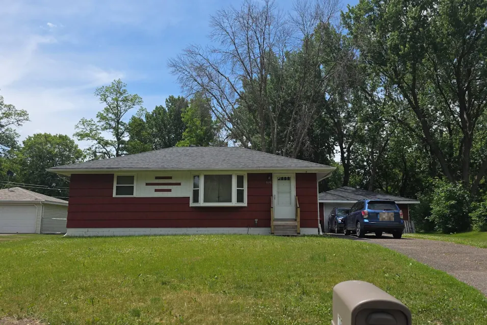 6741 4th St N Oakdale, MN 55128, Washington County