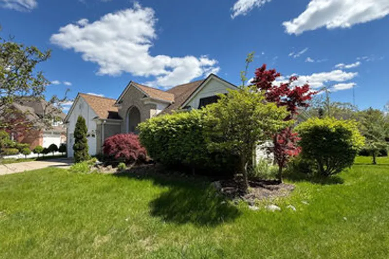 Lady K Ct, Southfield, MI 48034 #1