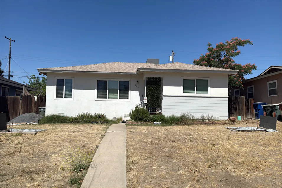 3016 Cornell St Bakersfield, CA 93305, Kern County