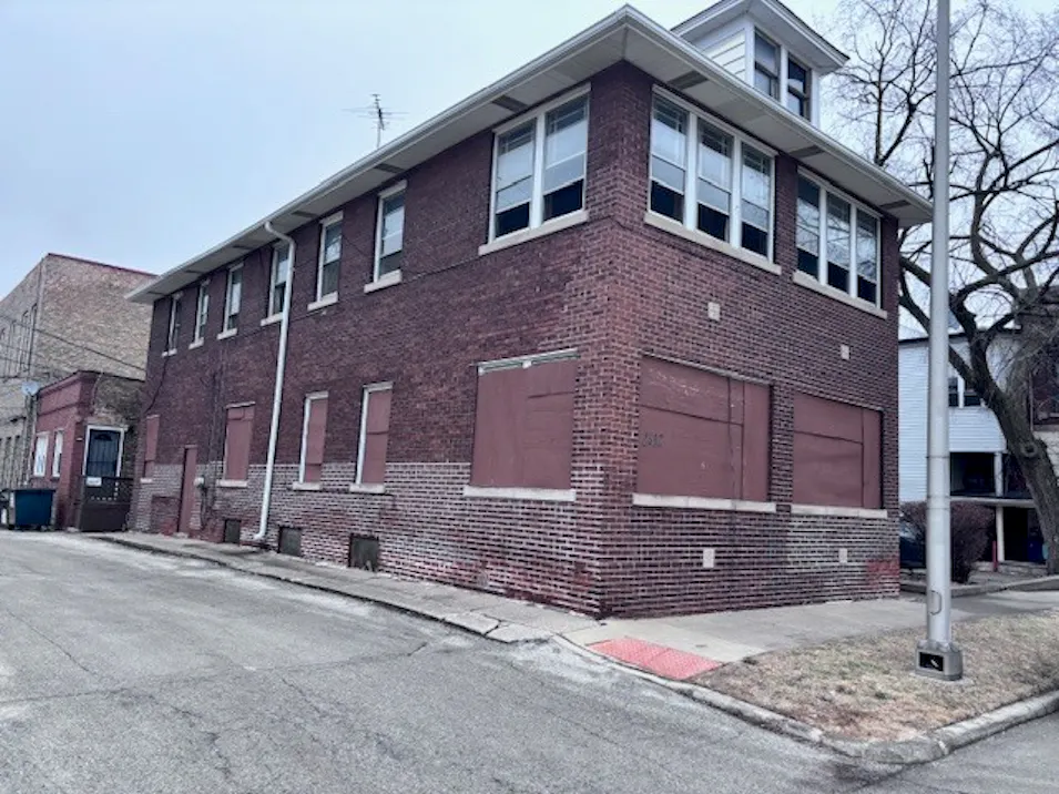 2412 High St Blue Island, IL 60406, Cook County