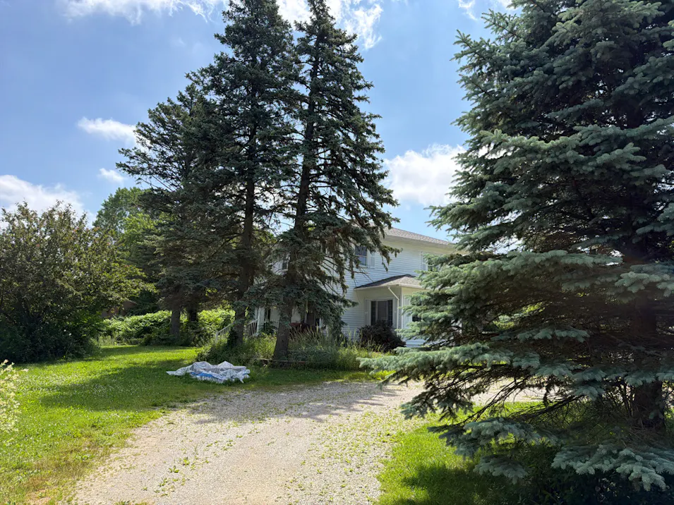 5337 Corunna Rd Flint, MI 48532, Genesee County