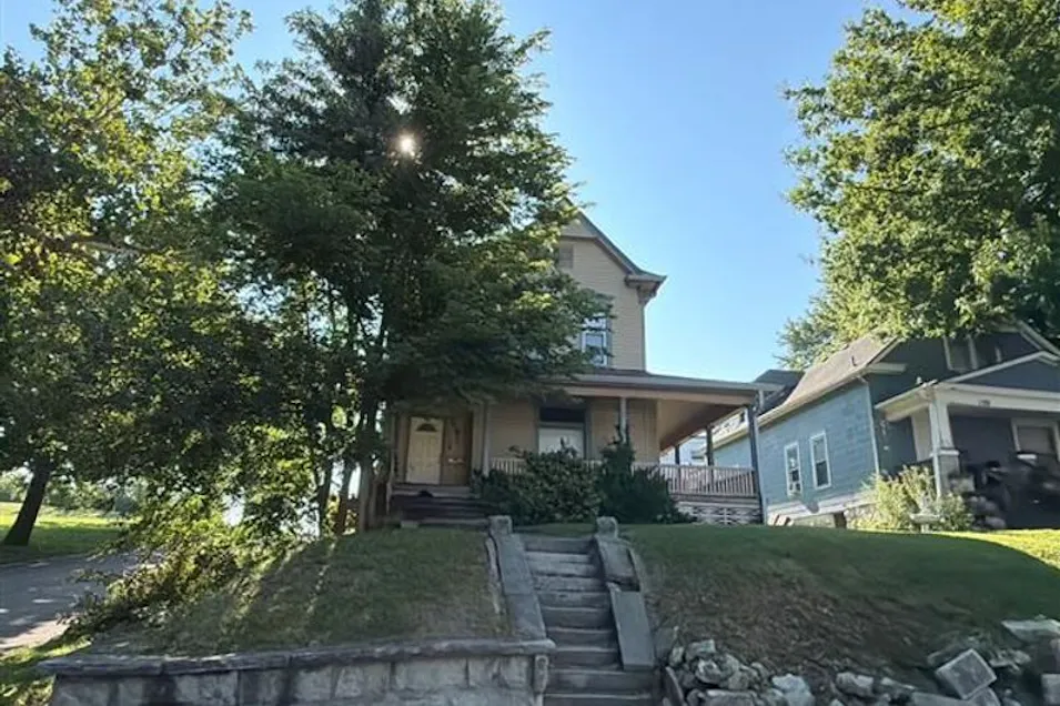 101 Olive St Kansas City, MO 64124, Jackson County