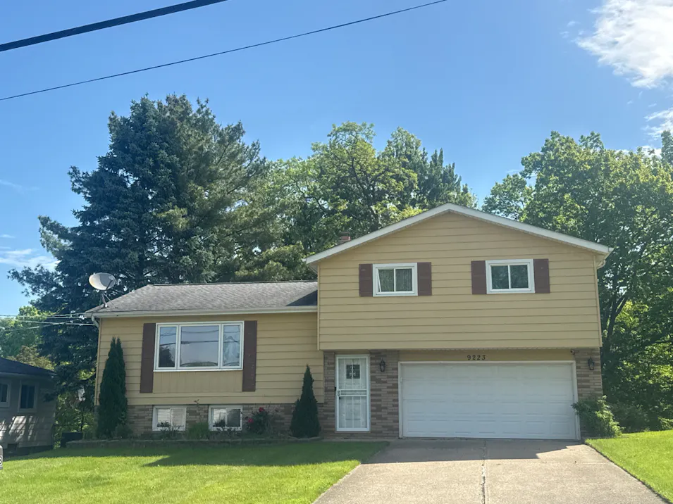9223 Lincoln Dr Northfield, OH 44067, Summit County