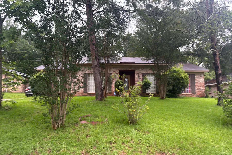 1540 Deerwood Dr E Mobile, AL 36618, Mobile County