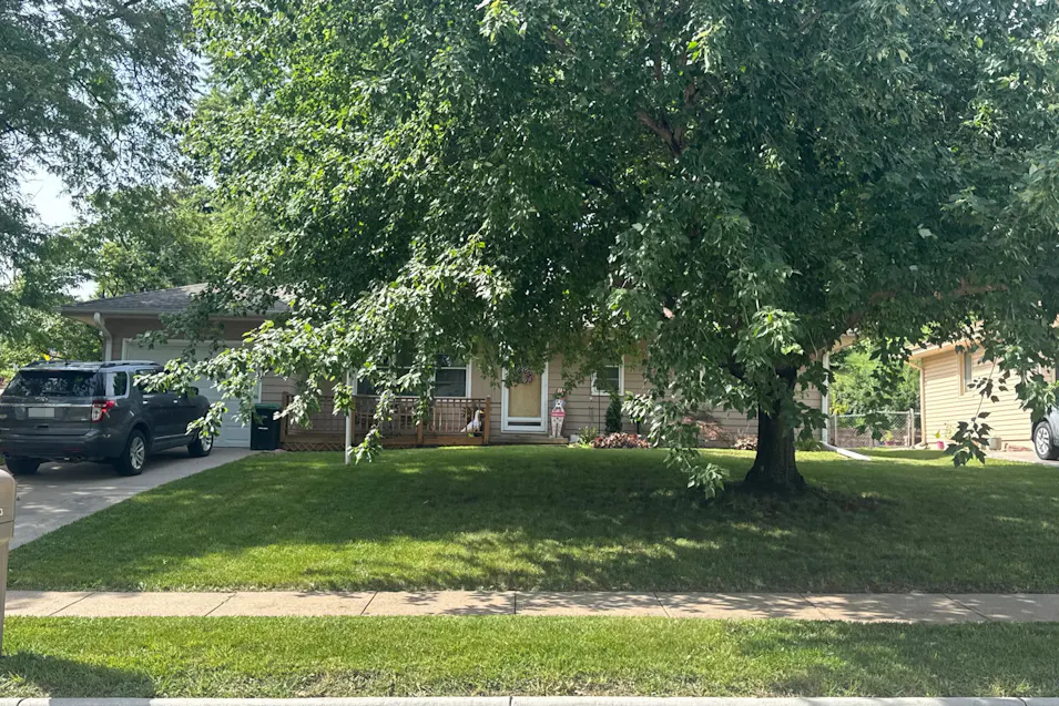 8503 Fowler Ave Omaha, NE 68134, Douglas County