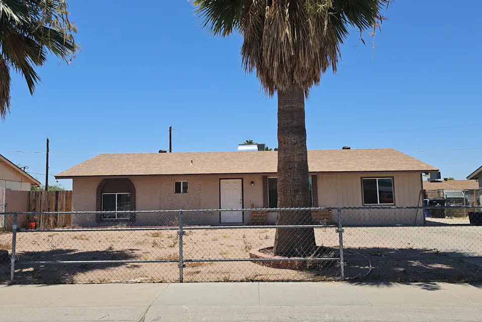 2226 W Chambers Street Phoenix, AZ 85041, Maricopa County