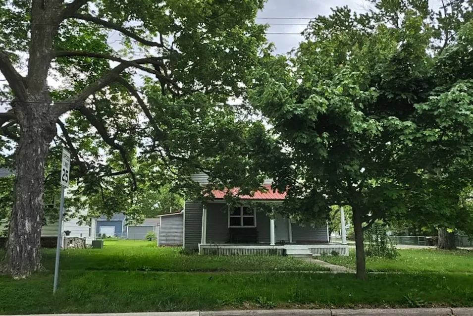 511s Church St Saint Johns, MI 48879, Clinton County