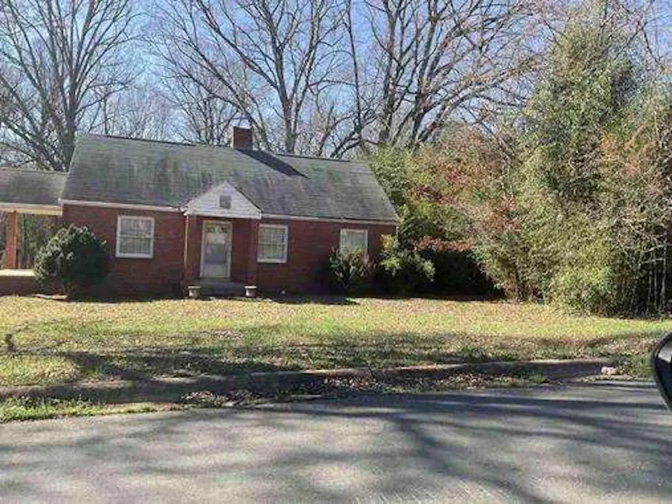 401 Moore Dr Lexington, NC 27292, Davidson County
