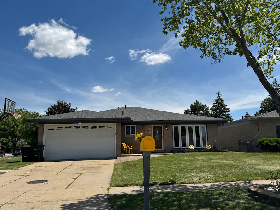 37400 Hacker Dr Sterling Heights, MI 48310, Macomb County