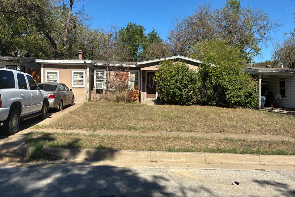 1420 Cairn Cir Fort Worth, TX 76134, Tarrant County