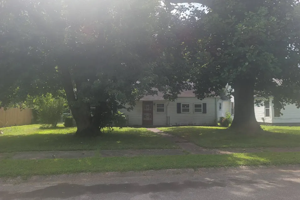 105 N. 7th Street Charleston, MO 63834, Mississippi County