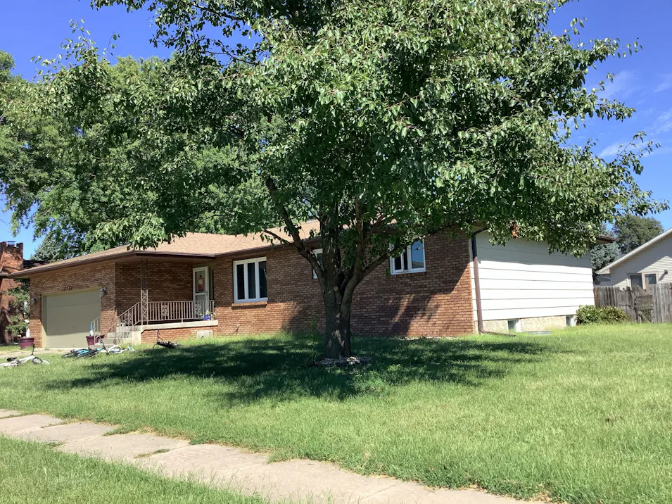3353 Fairlane Ave Columbus, NE 68601, Platte County