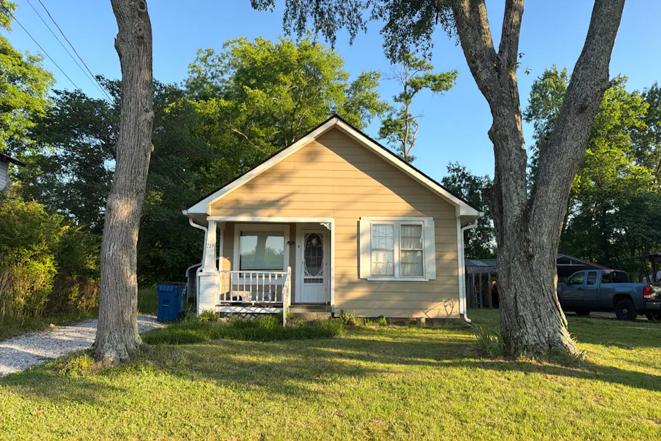 719 W High Street Manchester, TN 37355, Coffee County