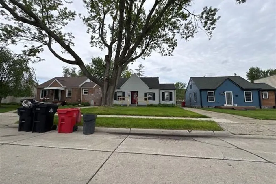 18507 Brohl St Roseville, MI 48066, Macomb County