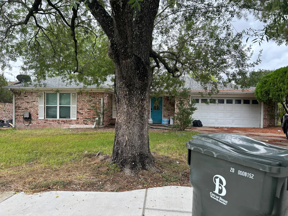2806 Hillside Dr Bryan, TX 77802, Brazos County