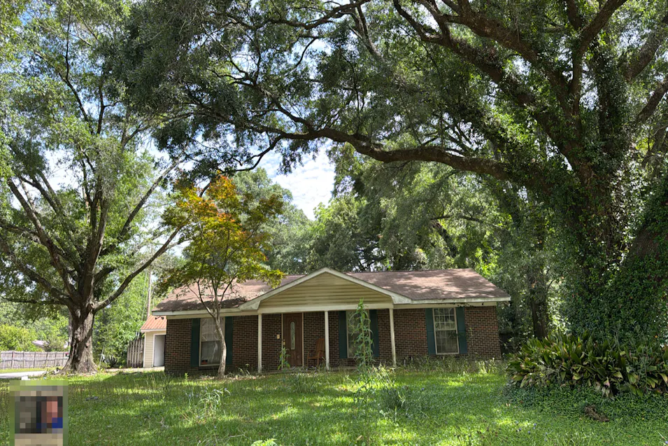 7030 Laverne Dr S Mobile, AL 36618, Mobile County