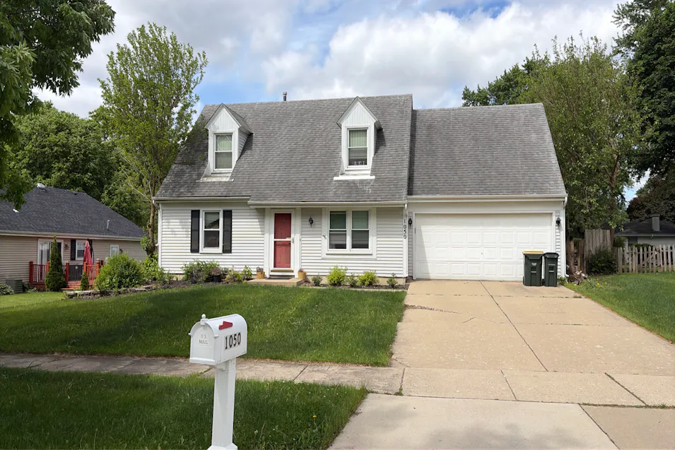 1050 Grenada Dr Aurora, IL 60506, Dupage County