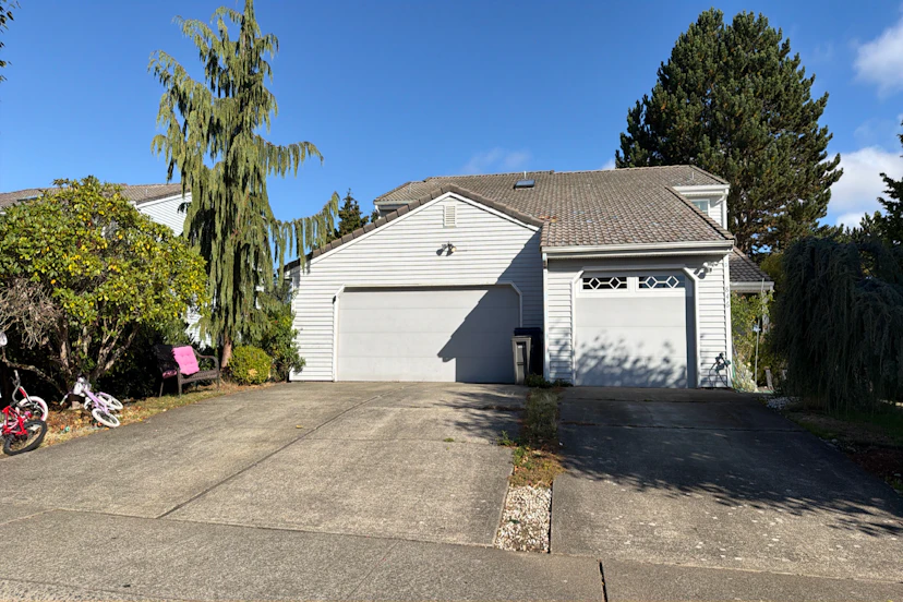 844 S 310th Pl