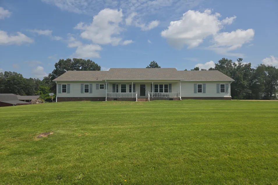 375 Opel Loop Savannah, TN 38372, Hardin County