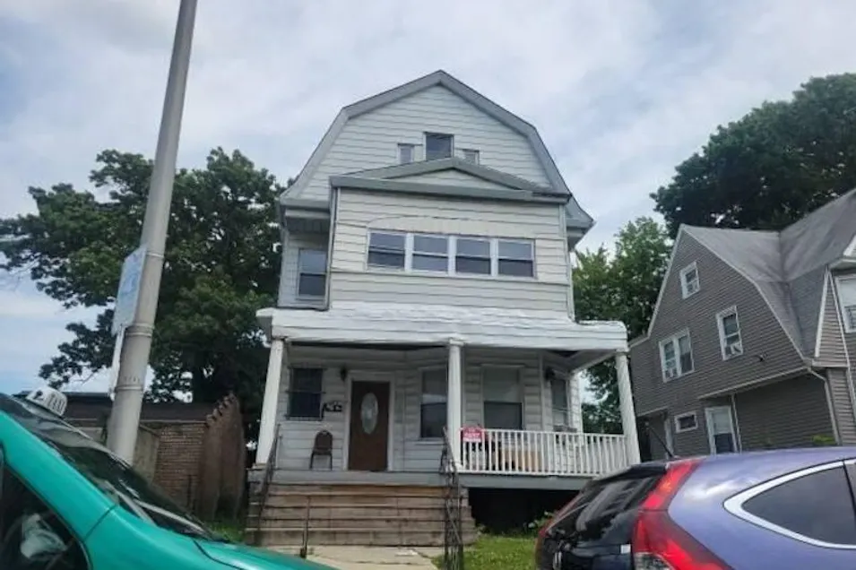 2 Hawthorne Pl East Orange, NJ 07018, Essex County