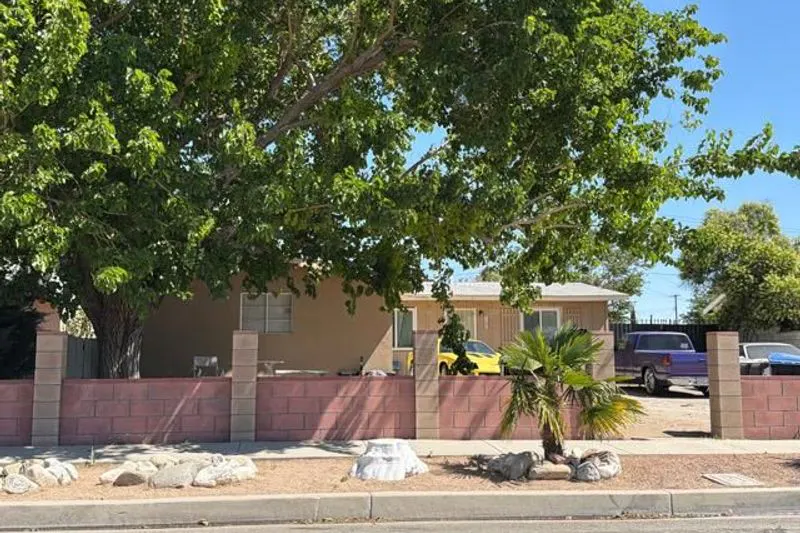 Avenue Q2 , Palmdale, CA 93550 #1
