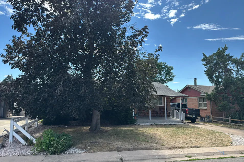 1620 S Perry St Denver, CO 80219, Denver County