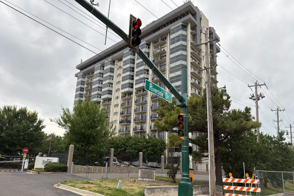 655 South Riverside Drive #204 Memphis, TN 38103, Shelby County