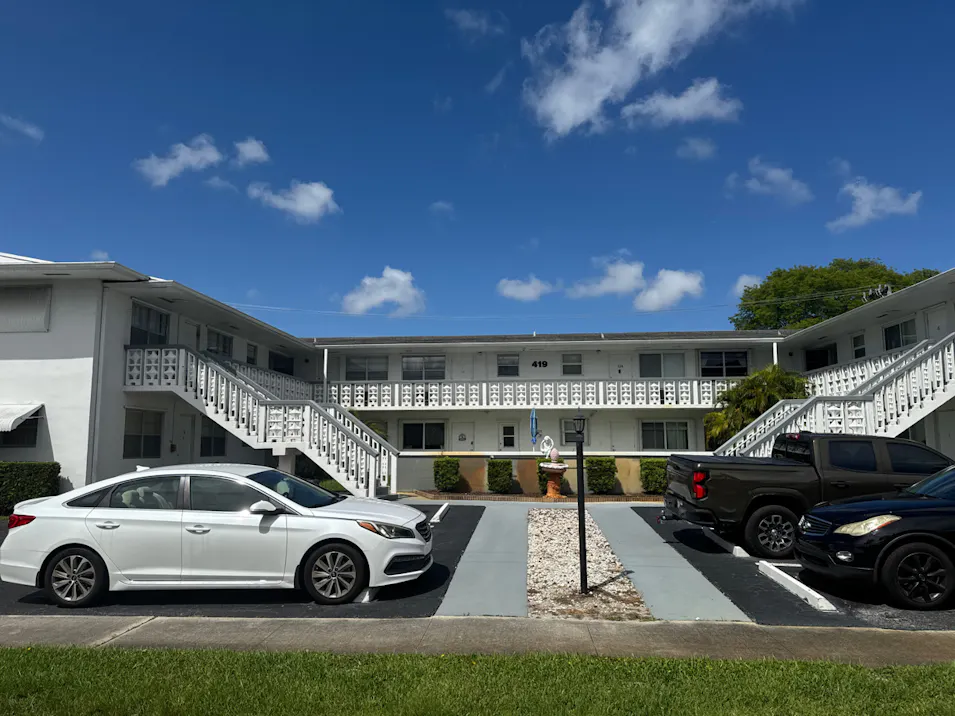 419 S Crescent Drive Unit #7 Hollywood, FL 33021, Broward County