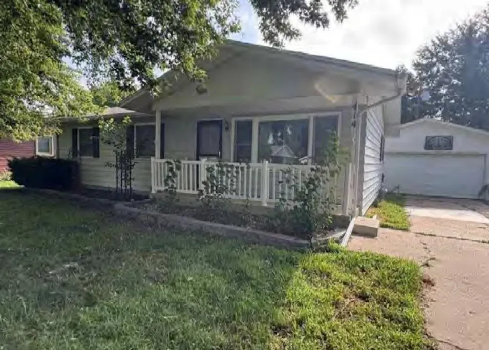 414 17th St Aurora, NE 68818, Hamilton County