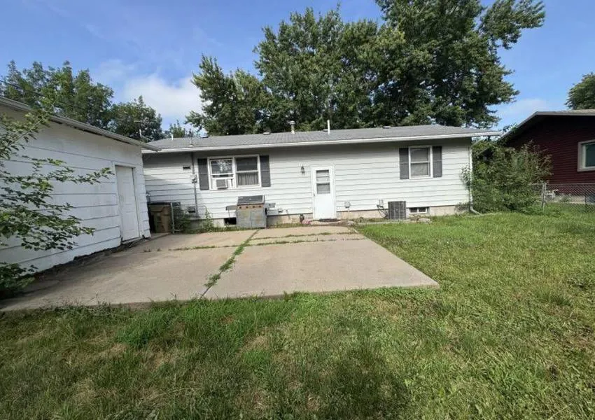 17th St, Aurora, NE 68818 #1