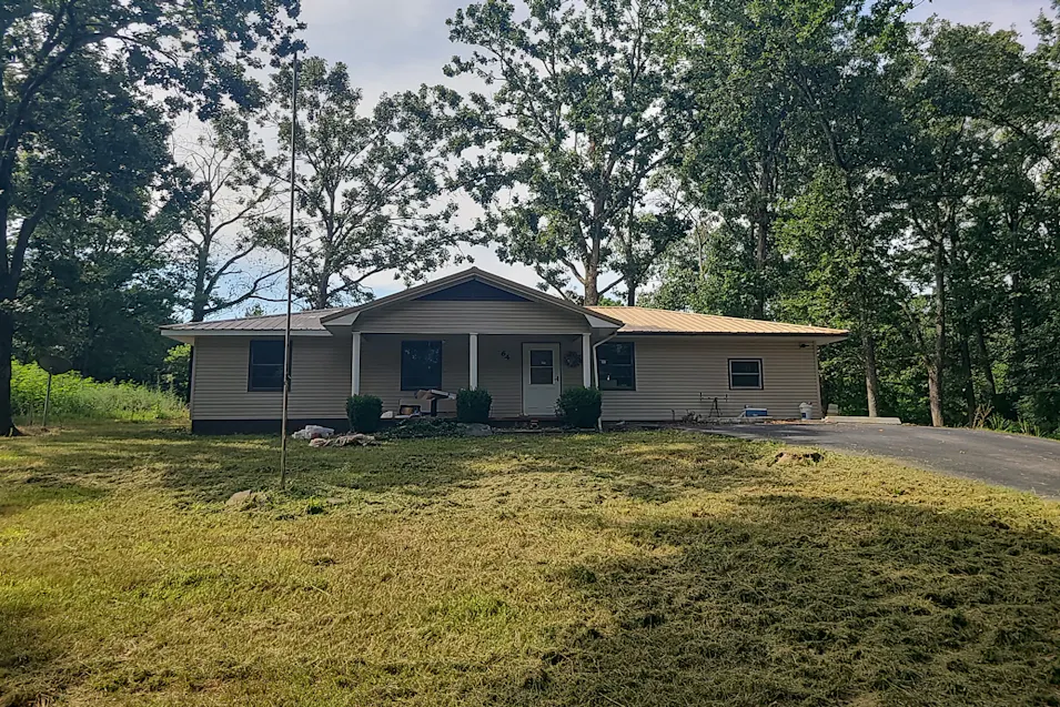 64 Parton Ln Lampe, MO 65681, Stone County