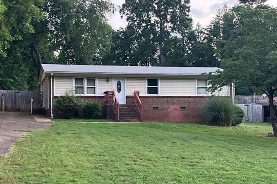 10104 Harbor Dr Charlotte, NC 28214, Mecklenburg County