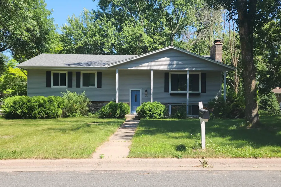 2409 Skyline Dr S Burnsville, MN 55337, Dakota County