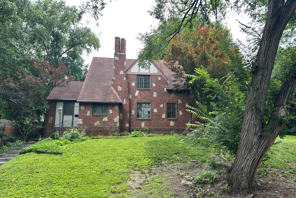 6712 Linden Rd Kansas City, MO 64113, Jackson County